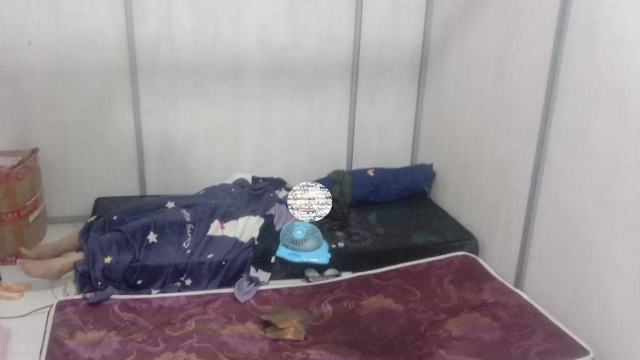 Lokasi ruko tempat dua karyawati ditemukan tewas diduga akibat keracunan asap genset saat listrik padam.
